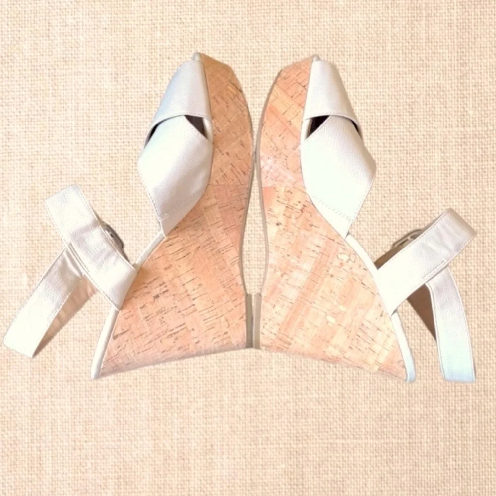 Franco Sarto Sarabeth Wedge Sandals Womens 9.5 Beige Faux Leather‎